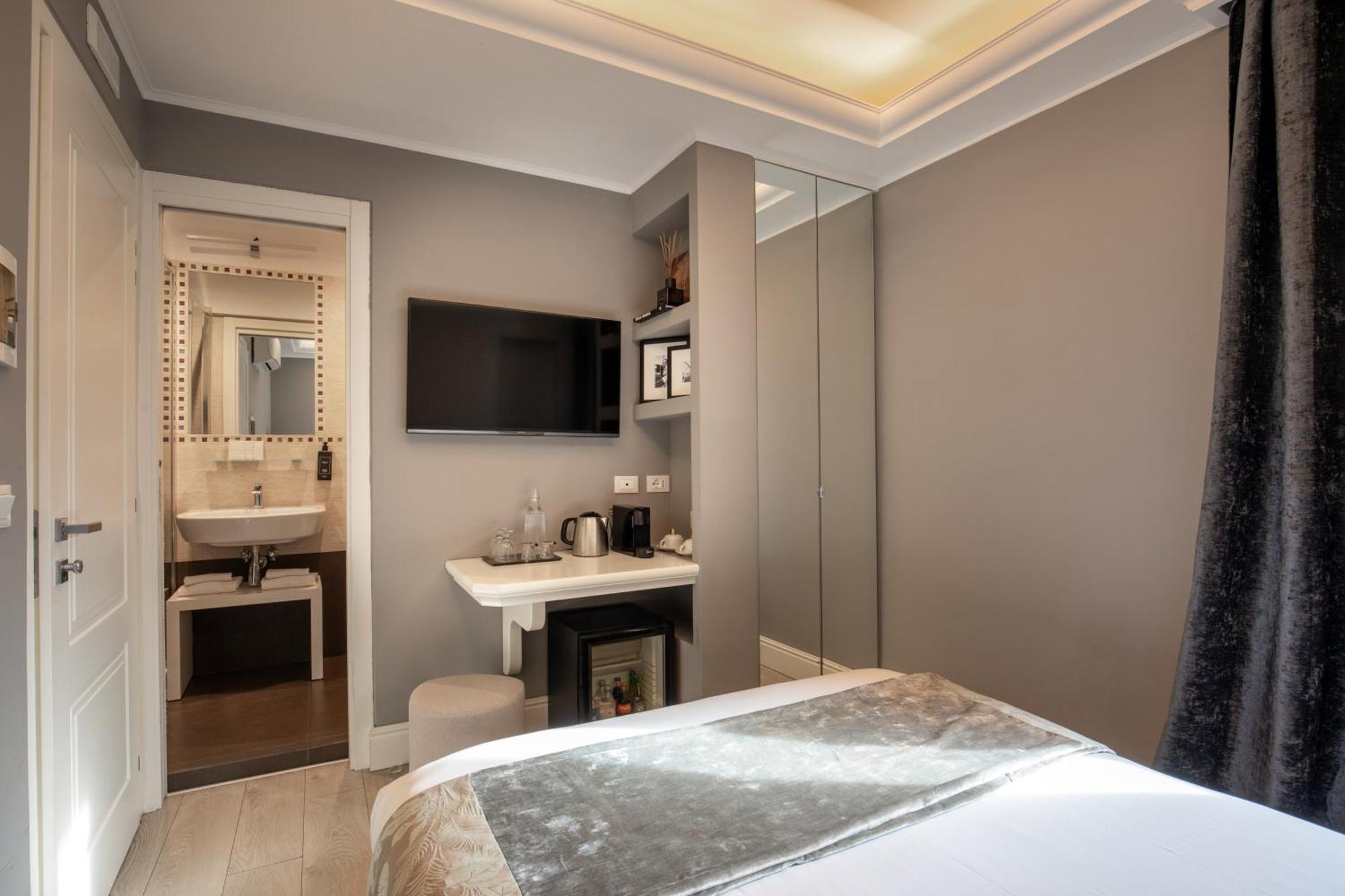 Naman Hotellerie - Spagna Roma Exterior foto